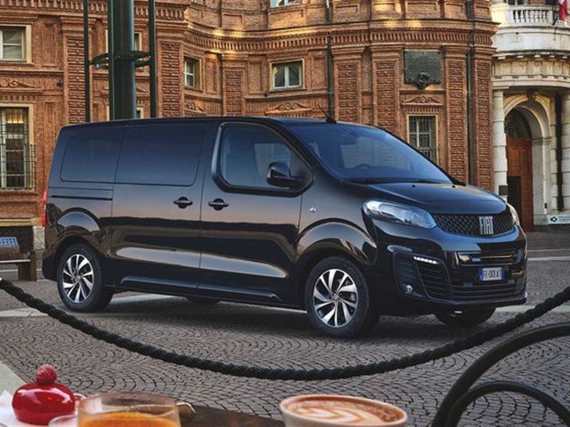 فيات E-Ulysse الفان