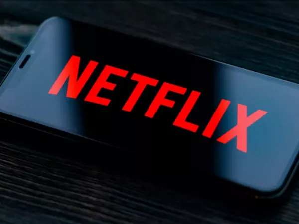 بقيمة 72 مليار دولار.. نتفليكس تستحوذ على وارنر براذرز ديسكفري في صفقة تاريخية