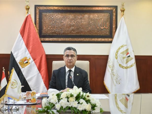 شريف فاروق يقود اجتماعًا حاسمًا لتطوير الصوامع وتعزيز الأمن الغذائي