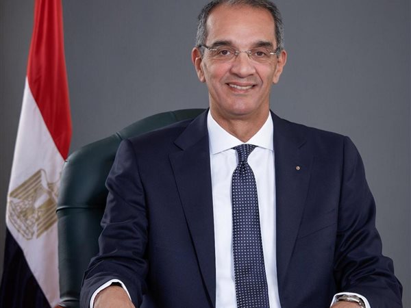 وزير الاتصالات: تنفيذ أبراج الإشارة ليصل الإجمالي لـ40 ألف برج خلال 2026