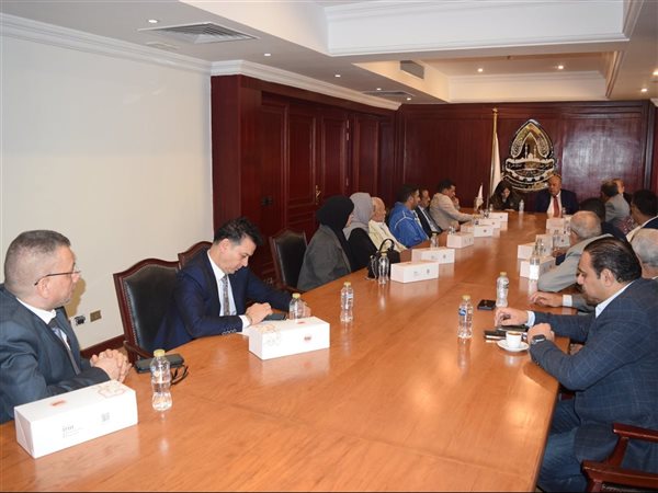 غرفة القاهرة تستقبل وفدًا مغربيًا لبحث سبل التعاون التجاري والصناعي والخدمي