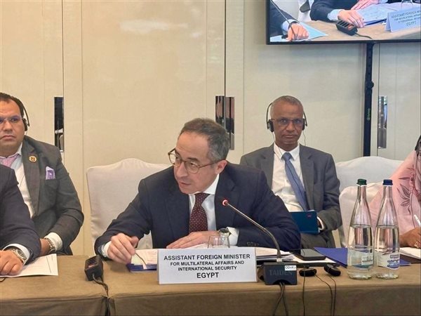 مصر تشارك في مائدة مستديرة للمنظمة الدولية للهجرة لمناقشة الهجرة الإفريقية 