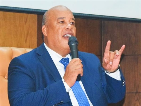 غرفة القاهرة تشارك أول مرة في 