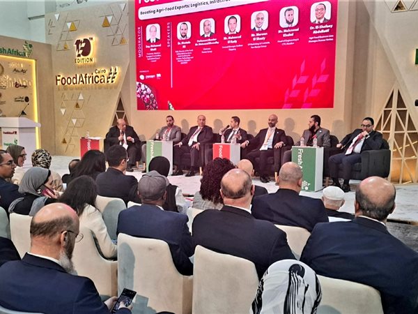 «فوود أفريكا» يشهد مواجهة فكرية ساخنة حول مستقبل التجارة والأغذية في مصر