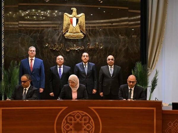 تسوية تاريخية بين الحكومة وجنوب الوادي للأسمنت لتعزيز ثقة المستثمرين