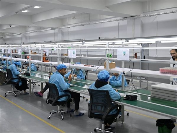 الرخصة الذهبية لشركة العلمين لإنشاء مصنع السيليكون بالعلمين الجديدة