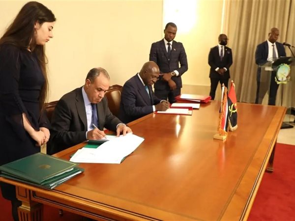مصر وأنجولا توقعان مذكرة تفاهم لتعزيز التعاون الدوائي المشترك وتبادل الخبرات