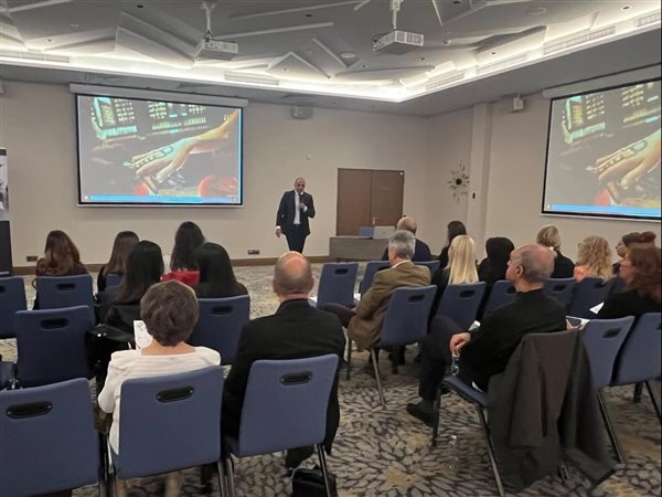 وزارة السياحة: تنظم قافلة سياحية بالتشيك بالتعاون مع منظم الرحلات Der Tour