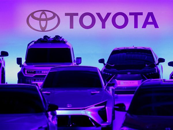 بعد 4 سنوات من الترقب.. ظهور النسخة غير المموهة من تويوتا جي.آر جي.تي