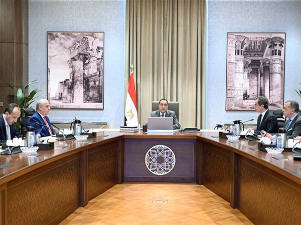 الحكومة تتحرك لإنقاذ «ماسبيرو» والصحف القومية من عثرة الديون