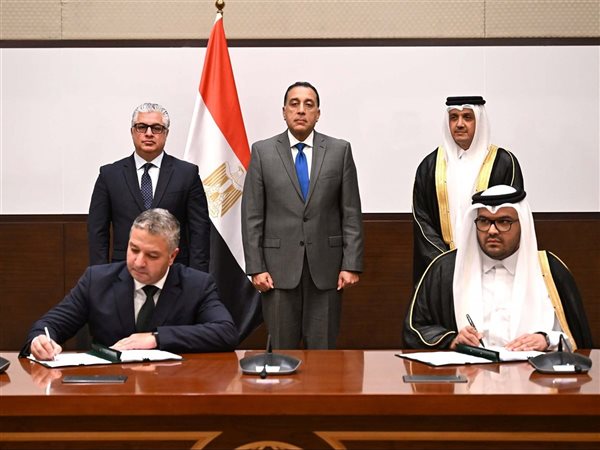 رئيس الوزراء يشهد توقيع مشروع 