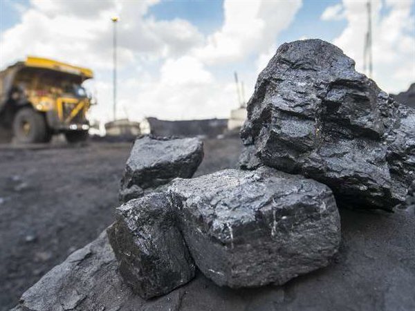 وصول الطلب العالمي على الفحم إلى ذروته.. وتوقعات بانخفاض طفيف بحلول 2030