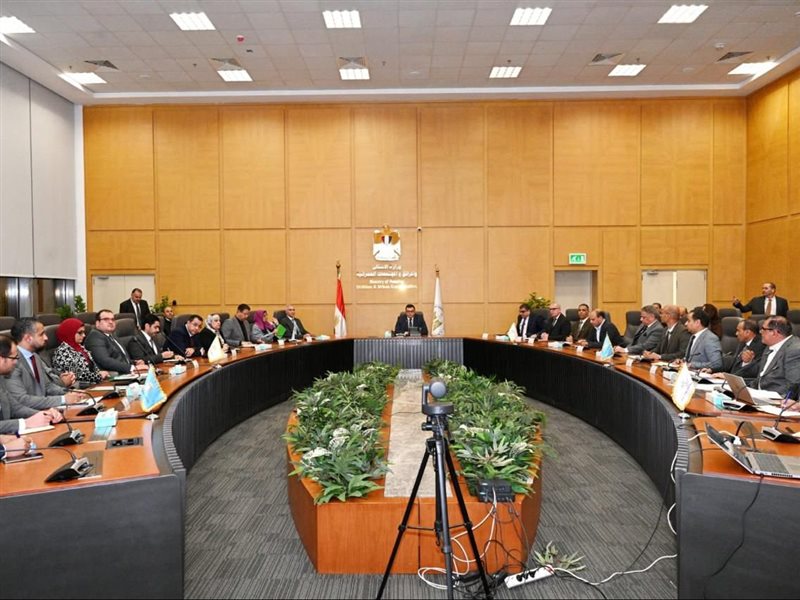 وزير الإسكان