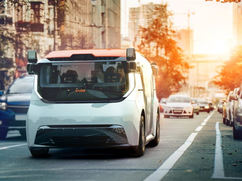 أول عربة نقل ذاتية