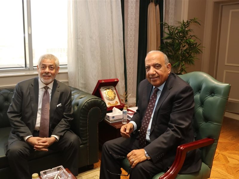 مصر ترفع سقف الطموح