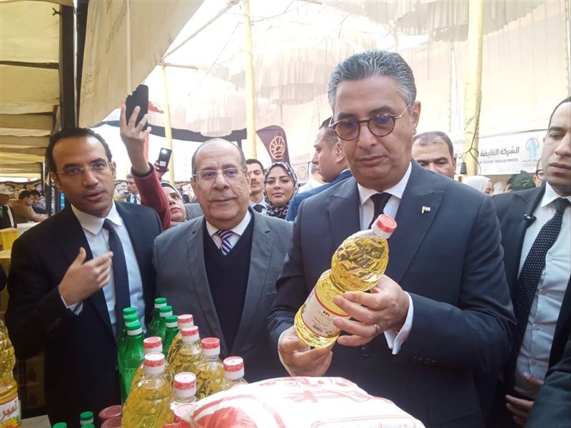 وزير التموين الدكتور