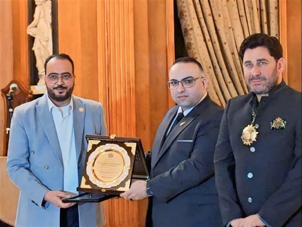 لدوره البارز في عالم الاقتصاد.. اتحاد رواد الأعمال العرب يمنح أحمد ناصر الصوير جائزة 