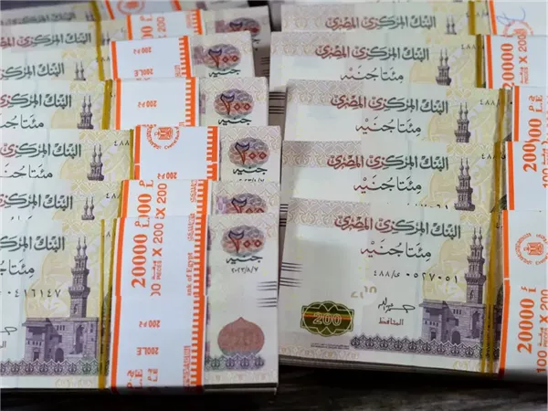 خبير مصرفي: البنوك المصرية تشهد موجة استردادات تريليونية.. والاحتياطي في مرحلة آمنة