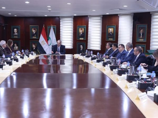 وزير الاتصالات: إضافة 1000 منفذ بريد جديد و3000 ماكينة صراف منذ 2018