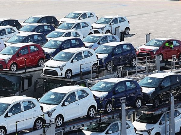 كوريا الجنوبية تخفض ضريبة استهلاك السيارات إلى 3.5% حتى يونيو 2026 