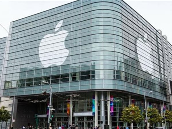 قبضة التنظيم تشتد على أبل.. iOS ينفتح قسرًا ومتاجر بديلة تفرض نفسها عالميًا