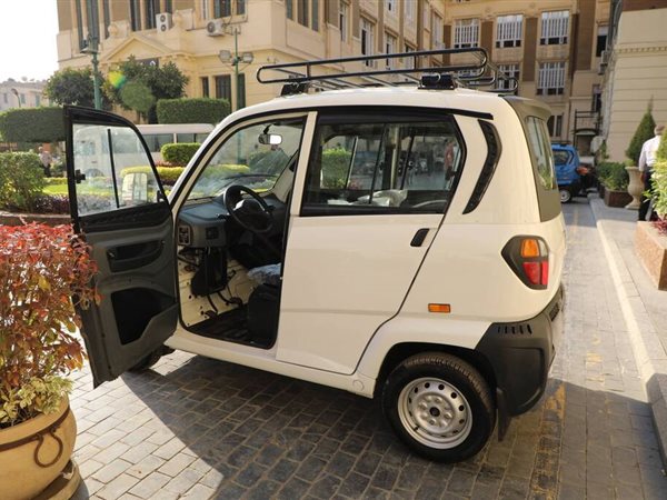 في 7 أحياء.. القاهرة تطلق مبادرة استبدال «التوك توك» بسيارات «كيوت»   