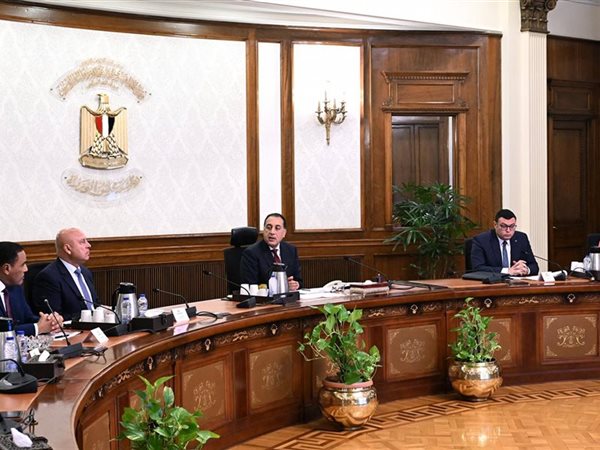 رئيس الوزراء يتابع الموقف التنفيذي لمشروعات مدينتي 