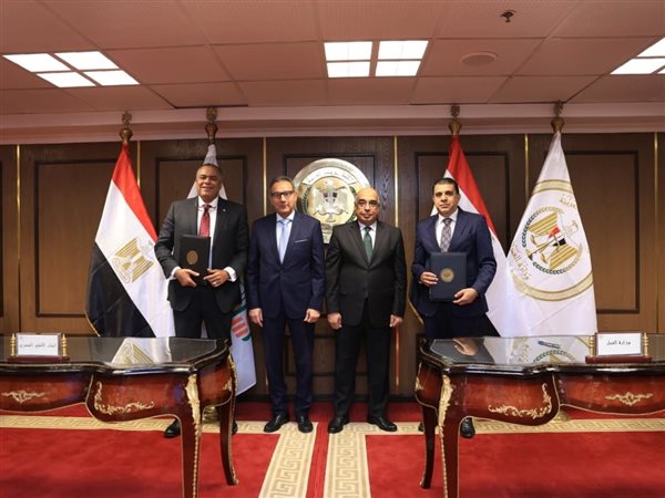 تعزيزاً للتحول الرقمي.. البنك الأهلي المصري يفتتح أول قاعات تقاضٍ إلكترونية متكاملة بمصر