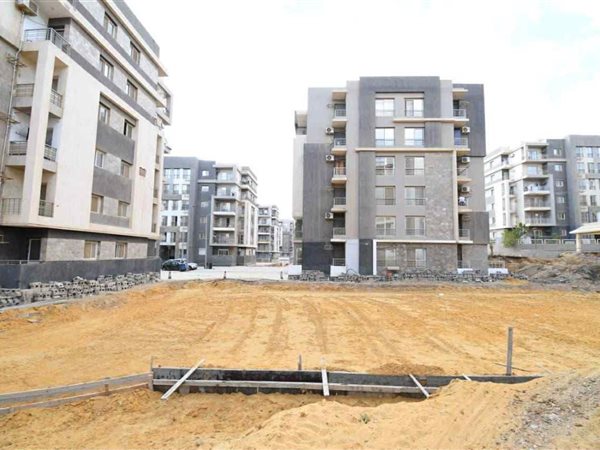 وزير الإسكان يوجه بسرعة الانتهاء من مشروع جنه بالقاهرة الجديدة لتسليمها للحاجزين