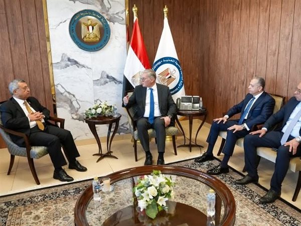 بدوي: تعاون مع طاقة الشيوخ لتحويل السيارات الحكومية للغاز