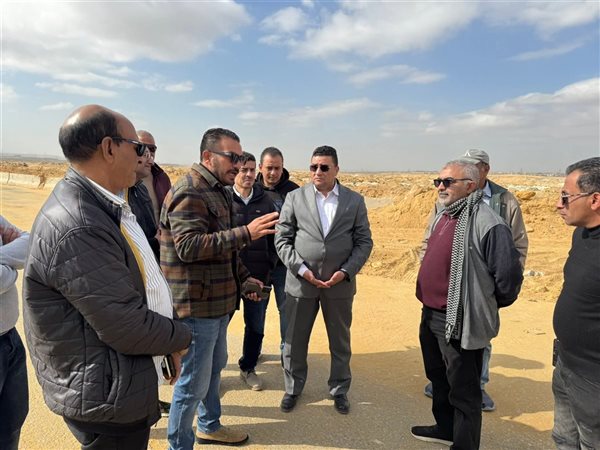 رئيس جهاز القاهرة الجديدة يتابع أعمال الطرق والمرافق بعدد من مناطق المدينة