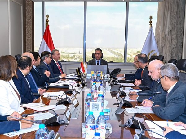 وزير التموين يقود غرفة عمليات المطاحن لضمان جودة الدقيق وانتظام منظومة الخبز المدعم