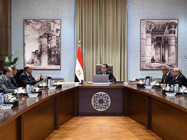 رئيس الوزراء يتابع خطة التوسع لطرح شركات جديدة بالبورصة خلال عام 2026