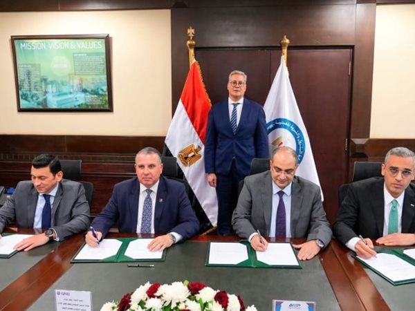 «البترول»: توقيع تمويل 140 مليون دولار لمجمع السيليكون المعدني في العلمين الجديدة