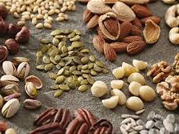 مفاجأة رمضان في سوق المكسرات.. البندق يتصدر الأسعار متجاوزًا الكاجو والفسدق