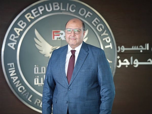 رئيس الوزراء يصدر قرارًا بتعيين ثلاثة مساعدين لرئيس الهيئة العامة للرقابة المالية