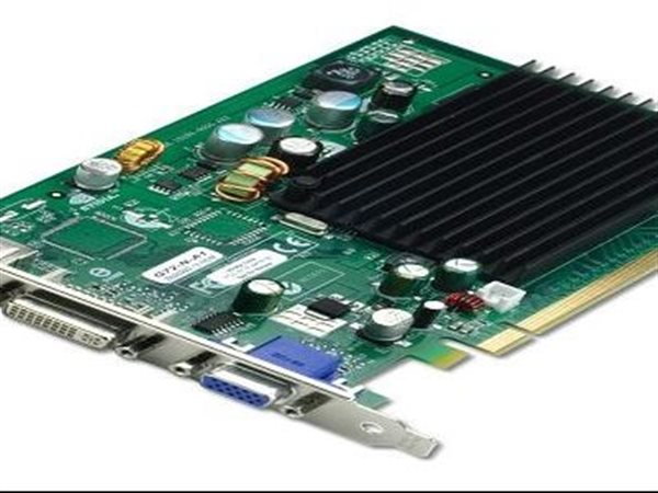 تحذيرات من قفزة غير مسبوقة في أسعار كروت الشاشة خلال 2026