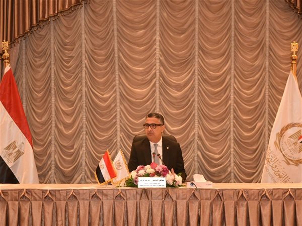 وزير التموين يستهل 2026 باجتماع موسع.. الأمن الغذائي واستقرار الأسواق على رأس الأولويات