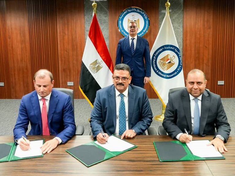 مصر توقع على مسودة