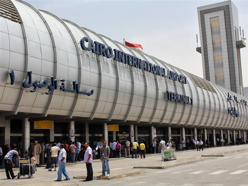مطار القاهرة