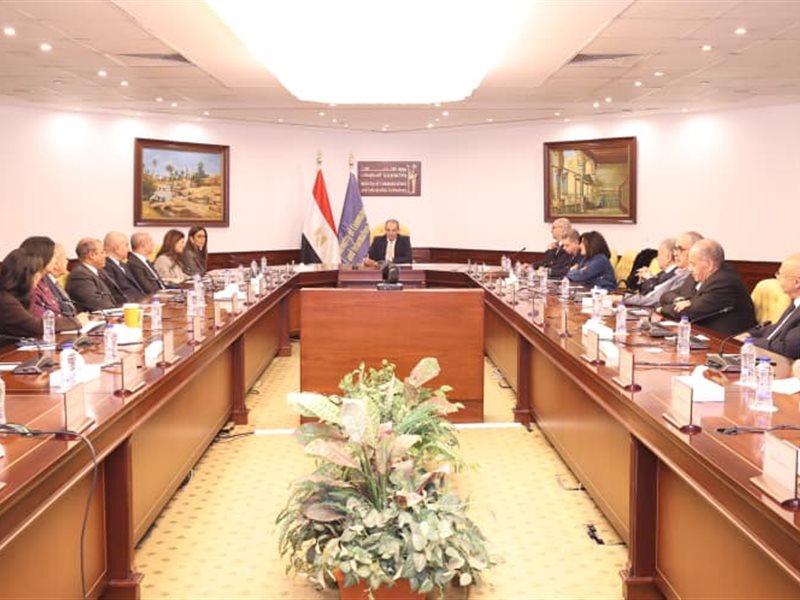 وزير الاتصالات 