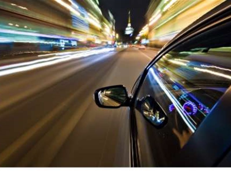 قيادة السيارة