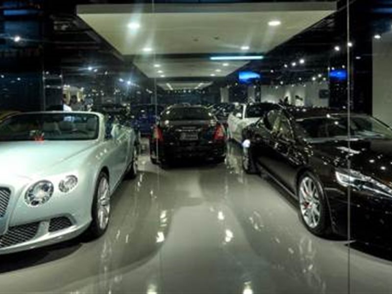 معارض السيارات