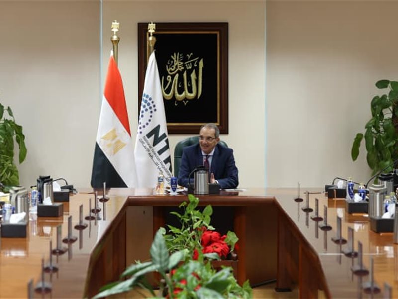 وزير الاتصالات