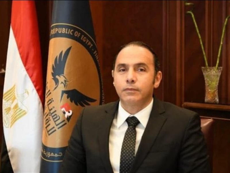 الدكتور إسلام عزام،