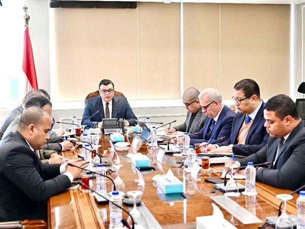 وزير الإسكان يتابع أعمال المنطقة المخصصة كبديل لمنطقتي سملا وعلم الروم وموقف التعويضات