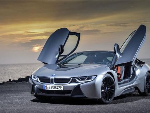 «بي إم دبليو» تحقق مبيعات قياسية في أميركا مقابل تراجع «أودي»