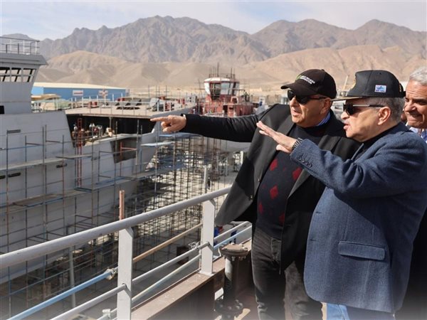 «صنع في مصر» يعزز حضوره بحريًا.. 4 قاطرات جديدة و12 سفينة صيد وخطة لفتح أسواق تصديرية  