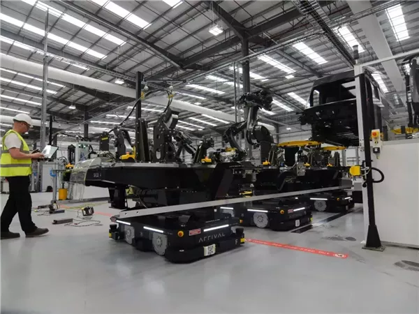 نمو قطاع المصانع في بريطانيا نما بأسرع وتيرة خلال 15 شهراً