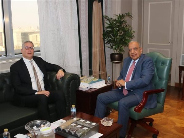 2500 ميجاوات طاقة متجددة.. خطة صيفية لضمان استقرار الشبكة الموحدة للكهرباء